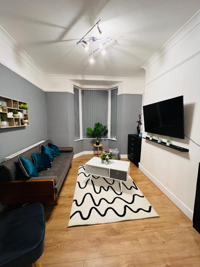 Luxurious Modern House In Anfield! Close To Lfc, Efc, City Centre!!! Liverpool Luaran gambar