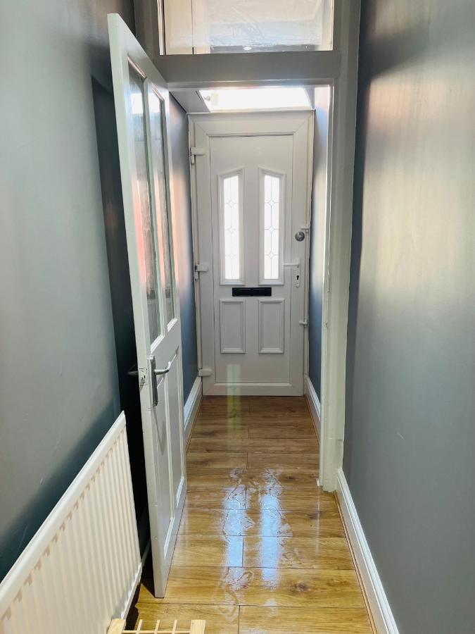 Luxurious Modern House In Anfield! Close To Lfc, Efc, City Centre!!! Liverpool Luaran gambar